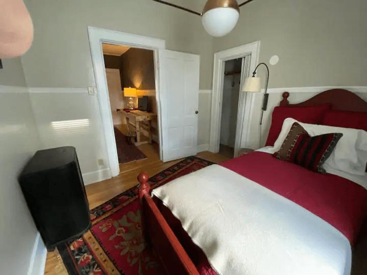 Cozy 3 & 4 Bed Home 2 Blocks To Hospitals & Lambeau Green Bay Ngoại thất bức ảnh
